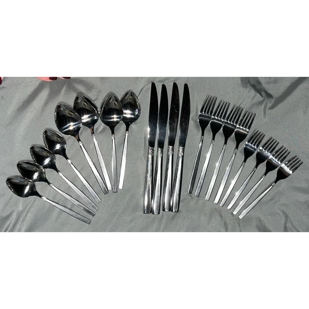 20 Piece SERVICE FOR 4 Oneida Ltd MELISSA Stainless Flatware Spoons Forks Knives